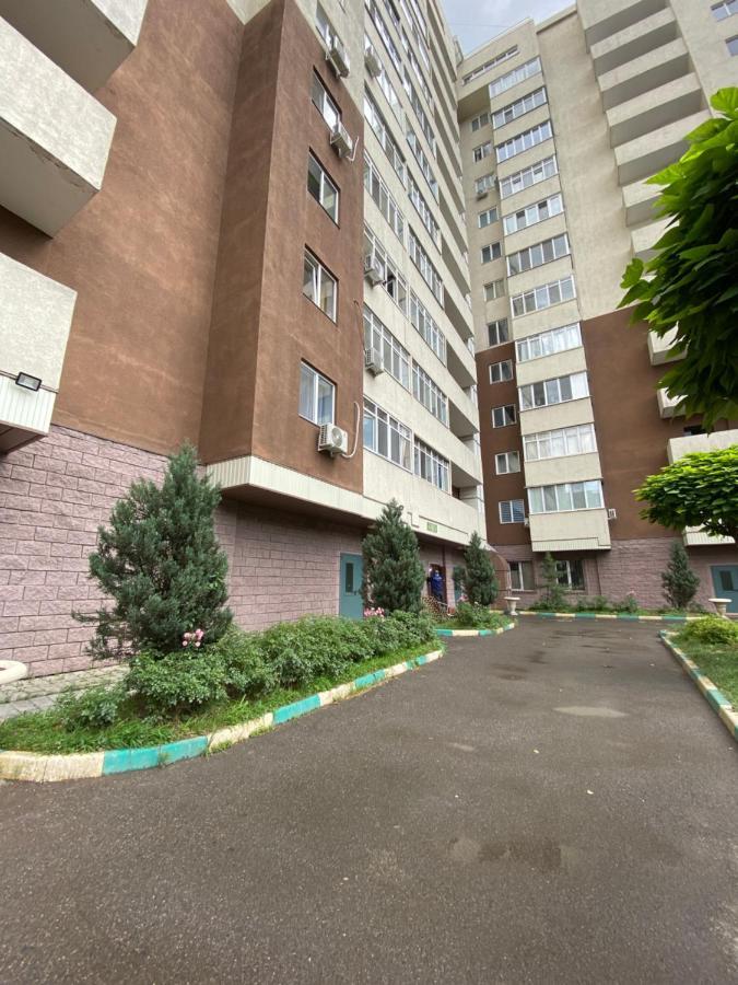Жк Весна Apartman Almati Kültér fotó